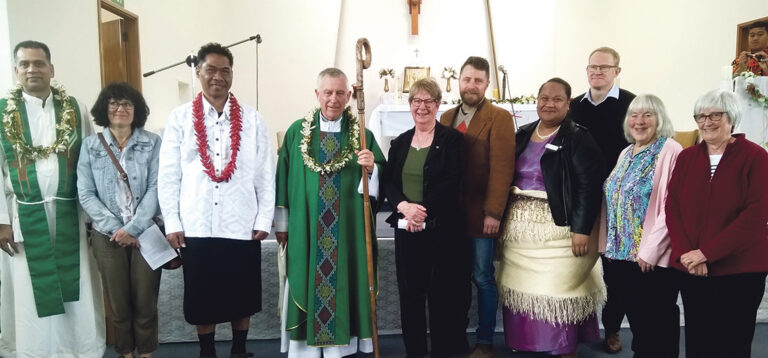 Prison and hospital chaplains commissioned in Wellington Archdiocese