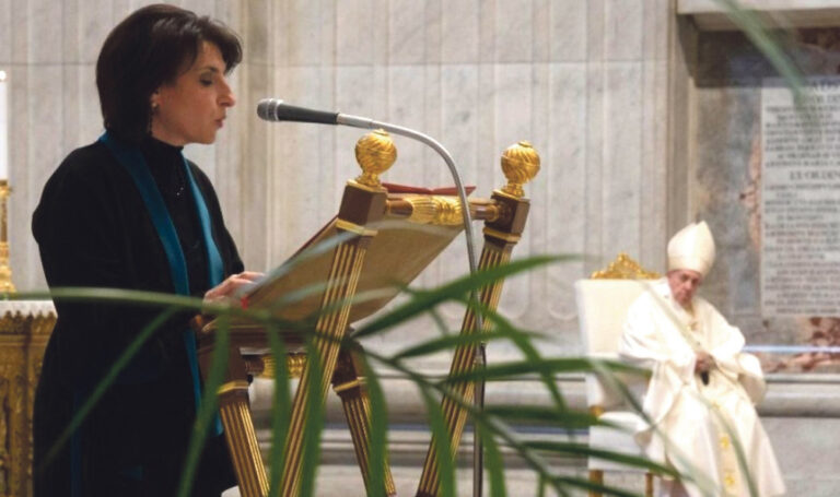 Catholic Thinking – Women as lectors and acolytes