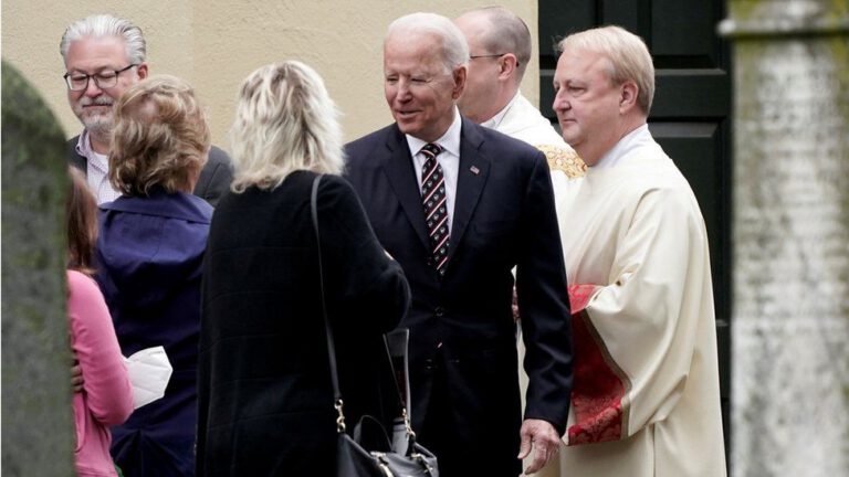 US bishops vote to draft Communion statement