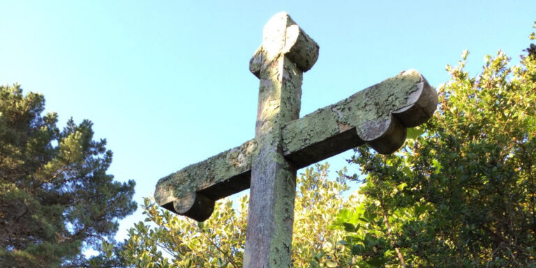 Karori Cemetery historic wooden cross project