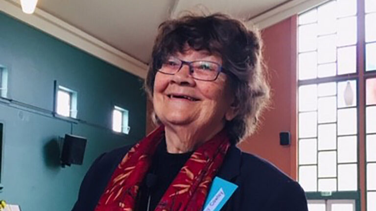 Joy Cowley leads reflection day at Kāpiti