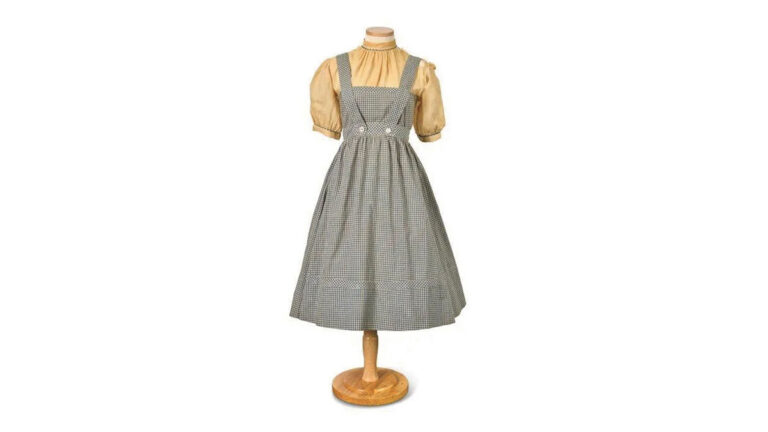 Legal wrangle over Wizard of Oz dress