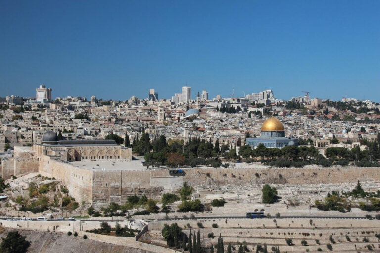 Call for two-state solution in Holy Land